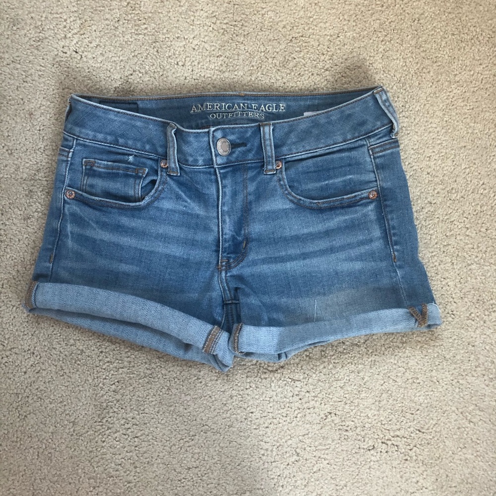 American Eagle High Waisted Shorts 🌻